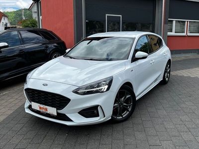 Frostweiß Gebraucht 2021 Ford Focus ST-Line X Limousine | 18.500 € (Fairer Preis)