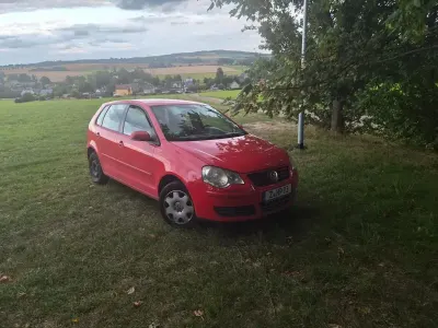 Gebraucht VW Polo Trendline 60 PS (44 kW) 2009 Rot Kleinwagen