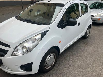 Begagnad Chevrolet Spark 68 HK (50 kW) 2011 Vit Halvkombi