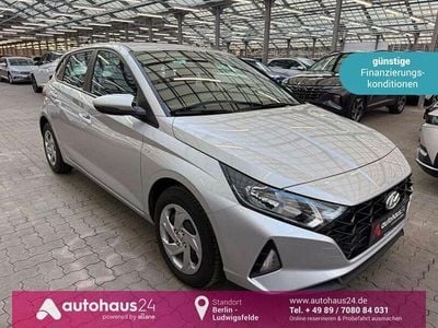 Gebraucht Hyundai i20 Select 101 PS (74 kW) 2022 Silber Kleinwagen