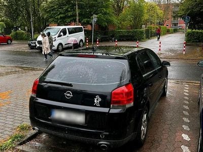 Usado Opel Signum 211 HP (155 kW) 2004 Preto Citadino