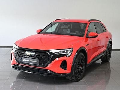 Rot Gebraucht 2023 Audi Q8 e-tron Advanced SUV | 45.750 € (Fairer Preis)