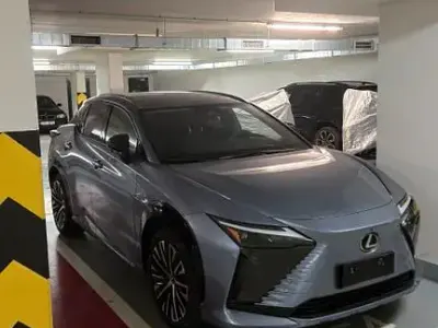 Brugt Lexus RZ 450e Luxury Line 230 kW (313 HK) 2024 Blå SUV