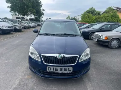 Gebraucht Skoda Fabia Family 105 PS (77 kW) 2011 Pacificblau Kombi