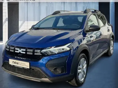 Second-hand Dacia Sandero Essentiel 91 CP (66 kW) 2024 Albastru Berlinǎ