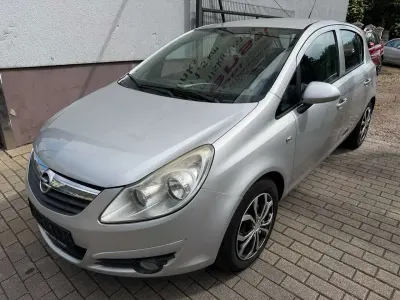Gebraucht Opel Corsa Edition 90 PS (66 kW) 2008 Starsilber iii m2 Kleinwagen