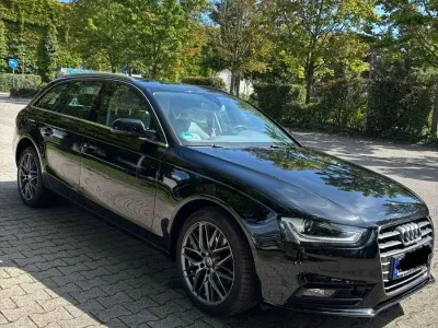 Gebraucht Audi A4 Ambiente 143 PS (105 kW) 2012 Schwarz Kombi