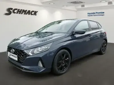 Gebraucht Hyundai i20 Edition 30 101 PS (74 kW) 2022 Grau Kleinwagen