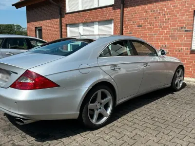 Gebraucht Mercedes CLS320 224 PS (164 kW) 2008 Silber Coupé