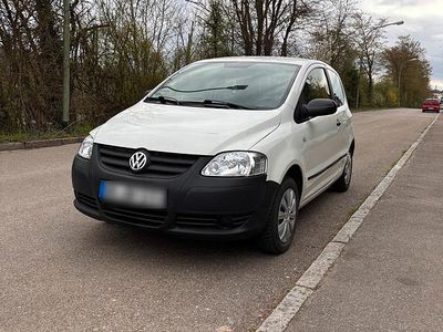 Gebraucht VW Fox 60 PS (44 kW) 2010 Weiß Kleinwagen