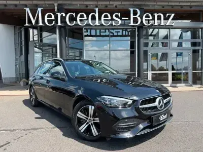 Gebraucht Mercedes C200 Avantgarde 204 PS (150 kW) 2022 Obsidianschwarz Kombi
