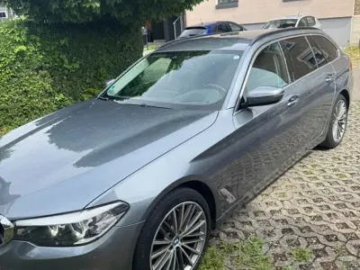 Gebraucht BMW 520 Sport Line 190 PS (139 kW) 2017 Grau Kombi