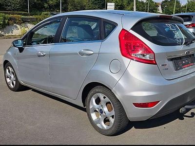 Gebraucht Ford Fiesta S 95 PS (69 kW) 2011 Grau Kleinwagen