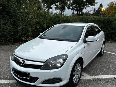 Opel Astra GTC