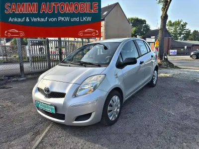 Gebraucht Toyota Yaris Cool 101 PS (74 kW) 2009 Silver mica metallic Kleinwagen