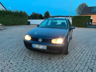 Gebraucht VW Golf IV 90 PS (66 kW) 2000 Blau Kombi