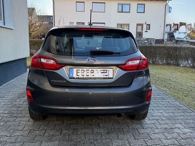 Gebraucht Ford Fiesta Titanium 101 PS (74 kW) 2017 Grau Limousine