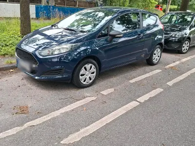 Gebraucht Ford Fiesta 80 PS (58 kW) 2017 Blau Kleinwagen