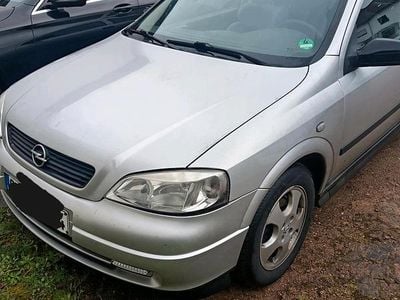 Usata Opel Astra 75 CV (55 kW) 1998 Argento Berlina