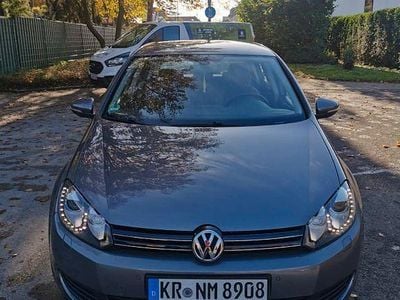 Gebraucht VW Golf VI Style 105 PS (77 kW) 2010 Grau Kleinwagen