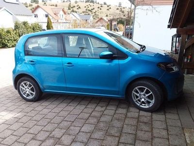 Second-hand VW e-up! Style 61 kW (83 CP) 2021 Albastru Hatchback
