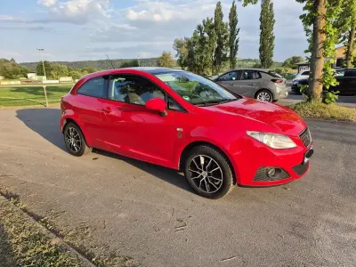 Gebraucht Seat Ibiza SC Style 69 PS (50 kW) 2011 Rot Kleinwagen