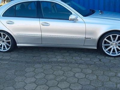 Gebraucht Mercedes E200 170 PS (125 kW) 2007 Silber Limousine