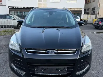 Używany Ford Kuga Titanium 150 KM (110 kW) 2014 Czarny SUV