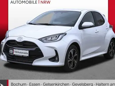 Nuova Toyota Yaris Hybrid Comfort 116 CV (85 kW) 2025 Bianco Berlina