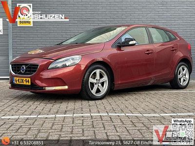 Gebraucht Volvo V40 114 PS (83 kW) 2013 Rot Limousine