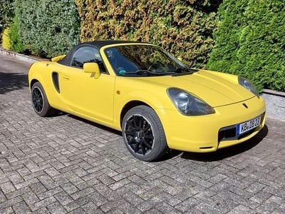 Gelb Gebraucht 2001 Toyota MR2 Cabrio | 6.500 € (Etwas zu teuer)