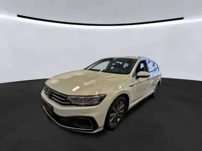 Gebraucht VW Passat GTE 156 PS (114 kW) 2021 Pure white Kombi