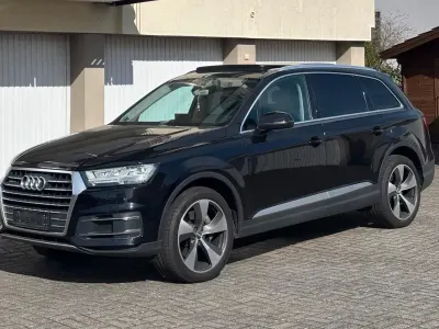 Używany Audi Q7 272 KM (200 kW) 2015 Czarny SUV