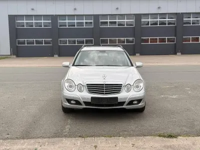 Gebraucht Mercedes 220 170 PS (125 kW) 2008 Silber Kombi