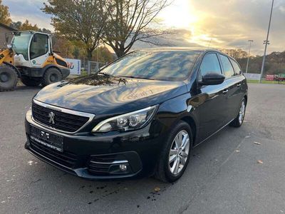 gebraucht Peugeot 308 SW 1,6 Blue-HDI Active / Panorama-Dach / Navi