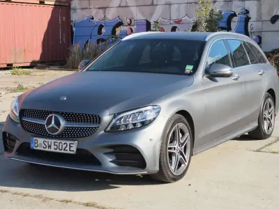 Gebraucht Mercedes C300e AMG line 306 PS (225 kW) 2020 Grau Kombi