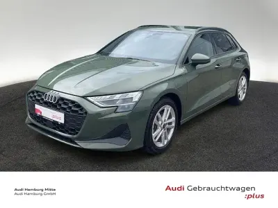 Gebraucht Audi A3 Sportback e-tron Ambiente 204 PS (150 kW) 2025 Distriktgrün metallic Kleinwagen