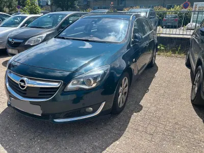Gebraucht Opel Insignia 140 PS (102 kW) 2015 Andere farben Kombi