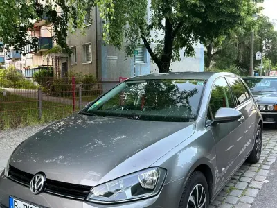 Gebraucht VW Golf VII 86 PS (63 kW) 2015 Grau Limousine