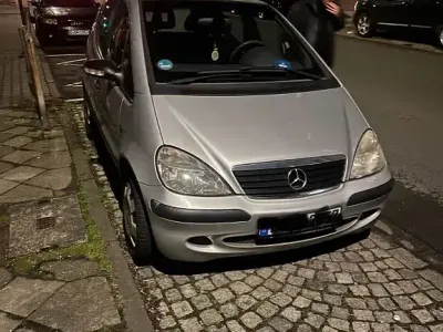 Używany Mercedes A170 Avantgarde 95 KM (69 kW) 2004 Srebrny Minivan