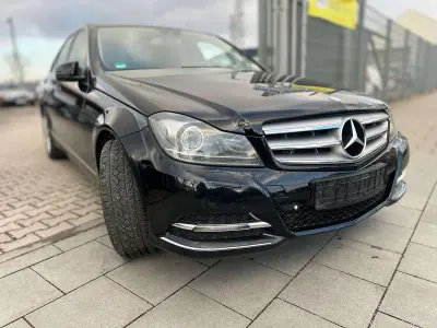 Gebraucht Mercedes C220 170 PS (125 kW) 2013 Obsidianschwarz  metalliclack Limousine