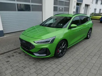 Gebraucht Ford Focus ST 280 PS (205 kW) 2023 Meangreen Kombi