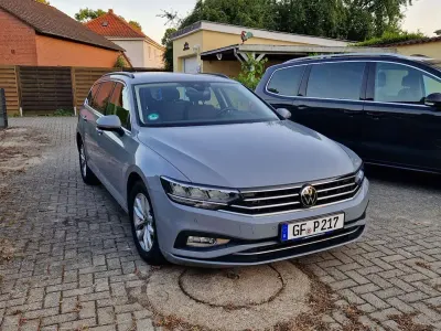 Gebraucht VW Passat Business 150 PS (110 kW) 2024 Grau Kombi