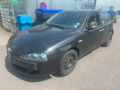 Occasion Alfa Romeo 147 105 ch (77 kW) 2006 Noir Citadine