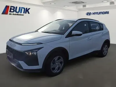 Neu Hyundai Bayon Select 101 PS (74 kW) 2025 Atlas white SUV