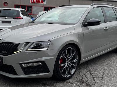 Grau Gebraucht 2017 Skoda Octavia RS Kombi | 16.490 € (Fairer Preis)
