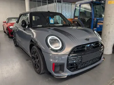 Gebraucht Mini John Cooper Works 231 PS (169 kW) 2025 Grau Kleinwagen