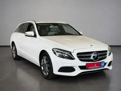 Gebraucht Mercedes C220 170 PS (125 kW) 2017 Polarweiss  unilack Kombi