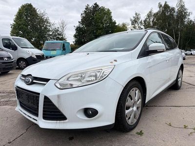 Weiß Gebraucht 2014 Ford Focus Trend Kombi | 4.199 € (Guter Preis)