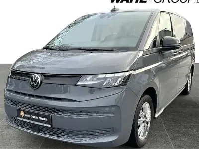 Begagnad VW Multivan Basis 150 HK (110 kW) 2023 Grå Minibuss
